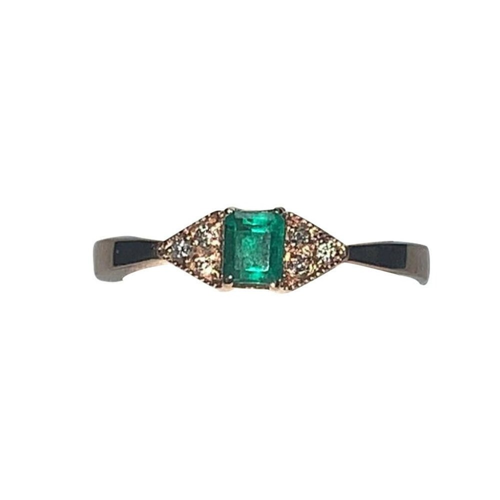 Alberto Juan 18 KT Gold Emerald Diamond Ring